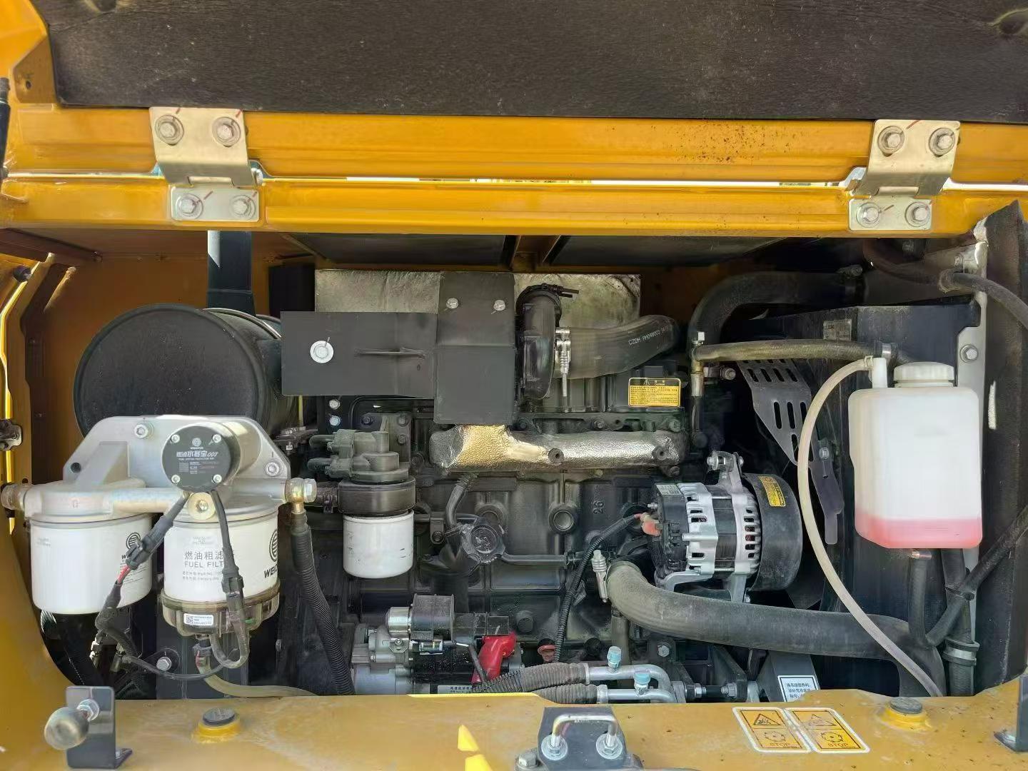 Buy XCMG XE75C Used Excavator / 8