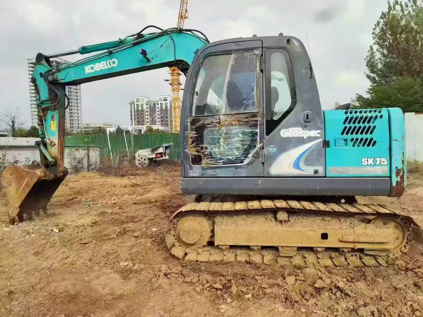 Buy Kobelco SK75 Used Excavator / 5