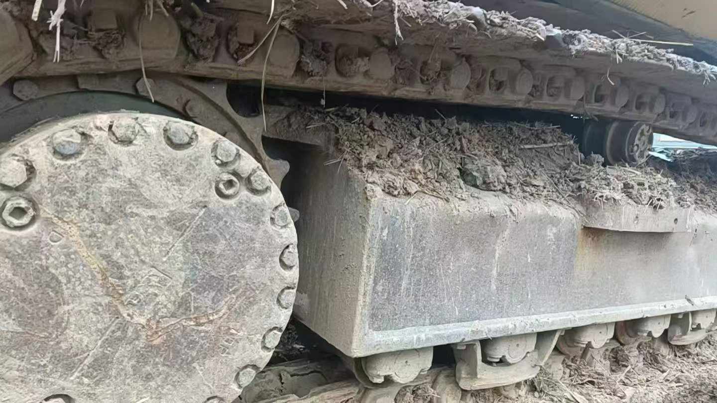 Buy Komatsu PC240-6 Used Excavator / 6