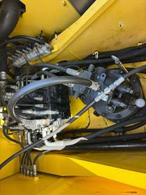 Buy Kobelco SK200-2 Used Excavator / 5 Buy Kobelco SK200-2 Used Excavator / 5