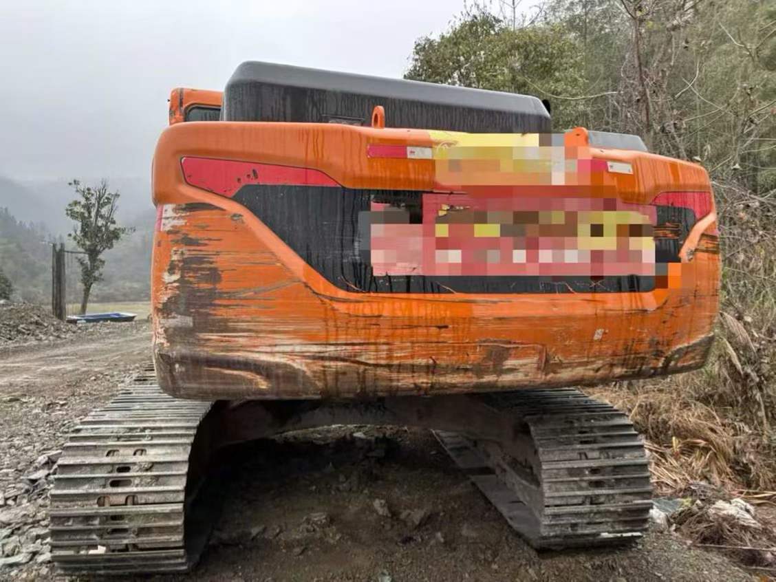 Buy Doosan DX215-9C Used Excavator / 3