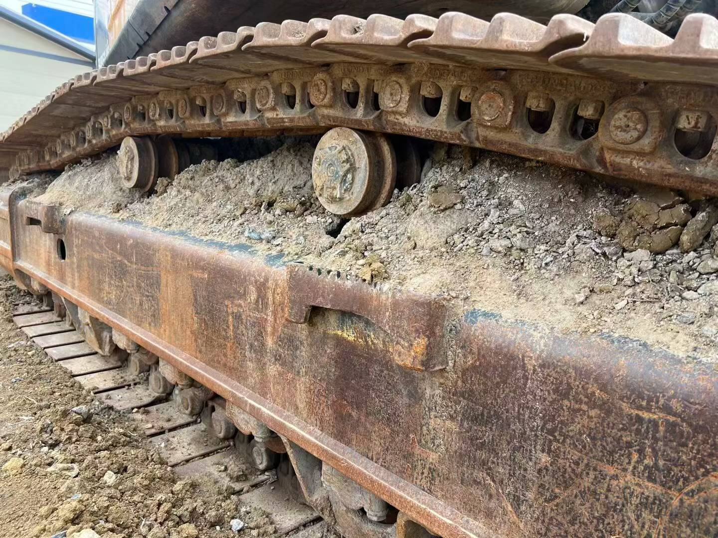 Buy Hyundai R385LVS Used Excavator / 5