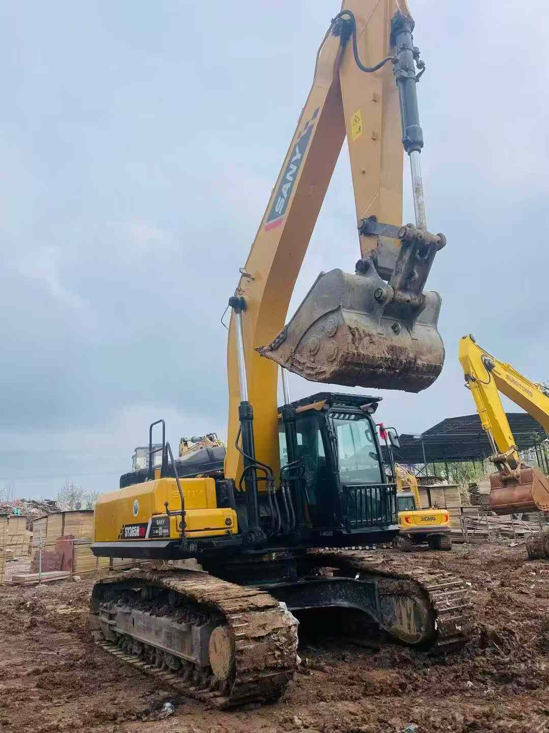 Buy Sany SY305C Used Excavator / 9