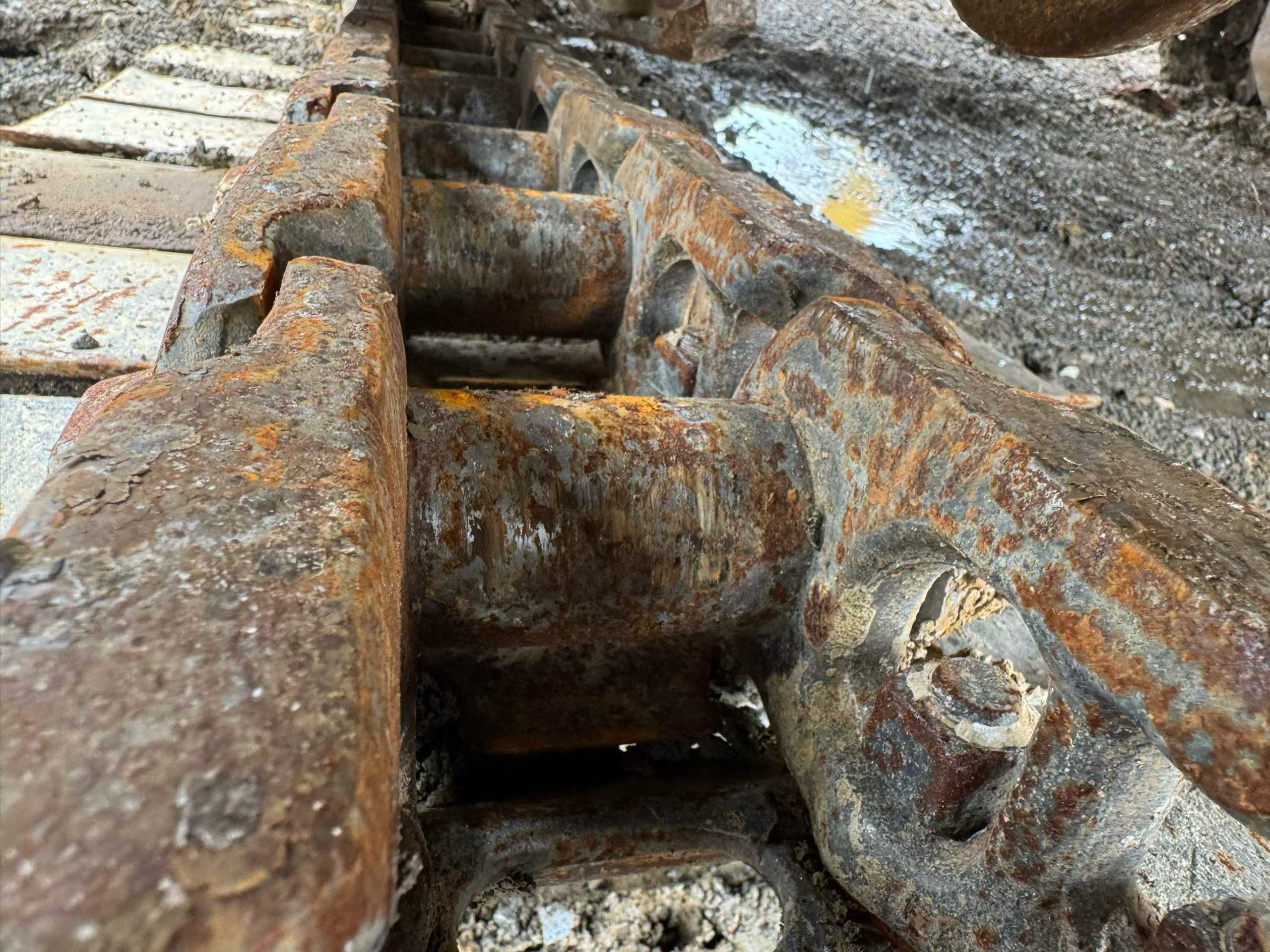 Buy Hyundai R225-7 Used Excavator / 4