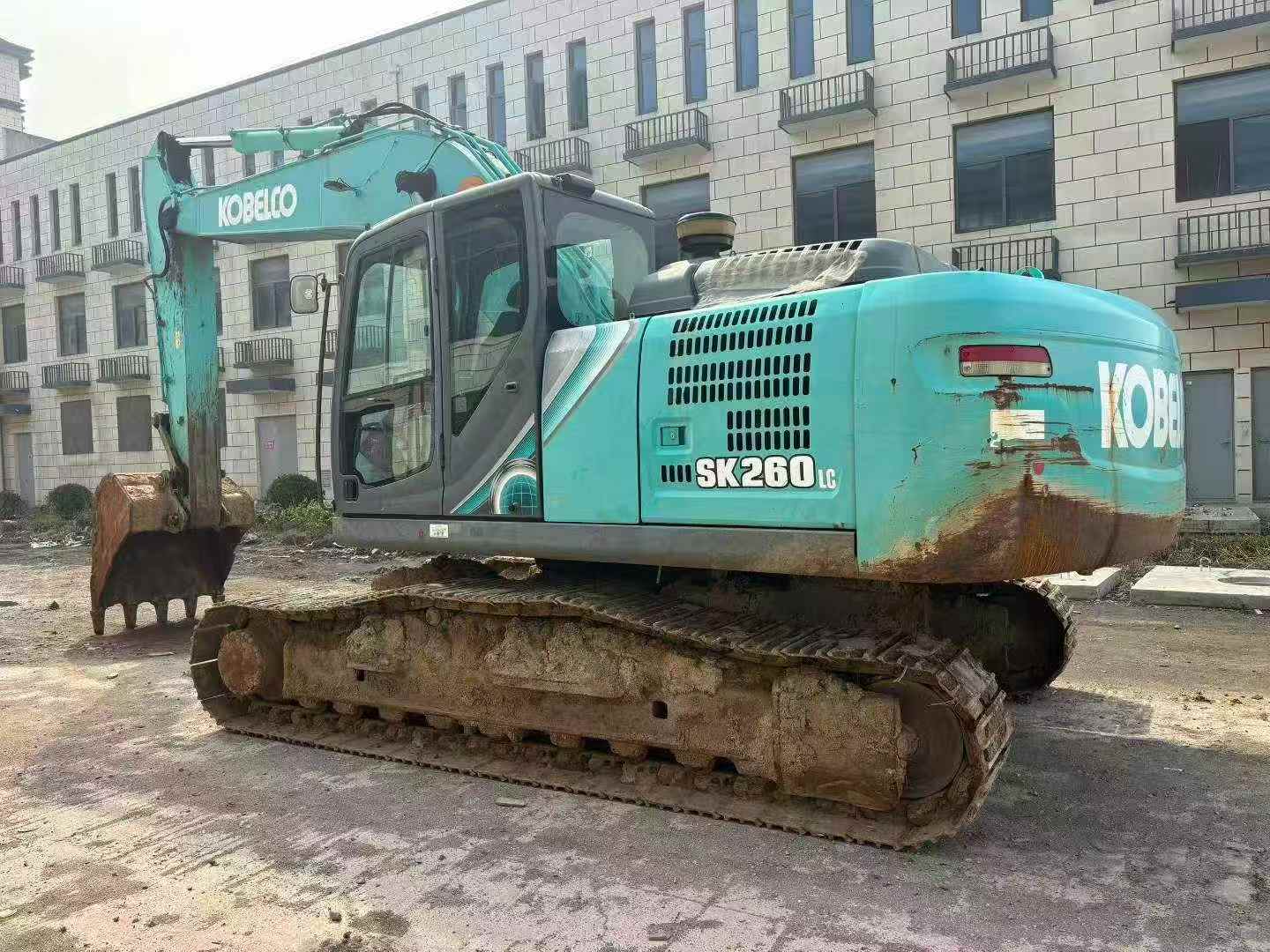 Buy Kobelco SK260LC-8 Used Excavator / 2