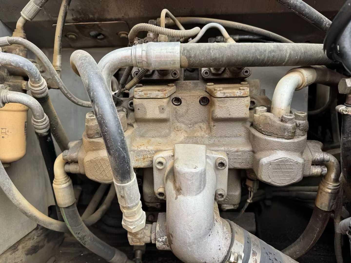 Buy Hitachi EX200 Used Excavator / 4