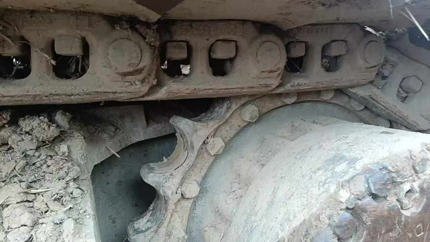 Buy Komatsu PC240-6 Used Excavator / 9