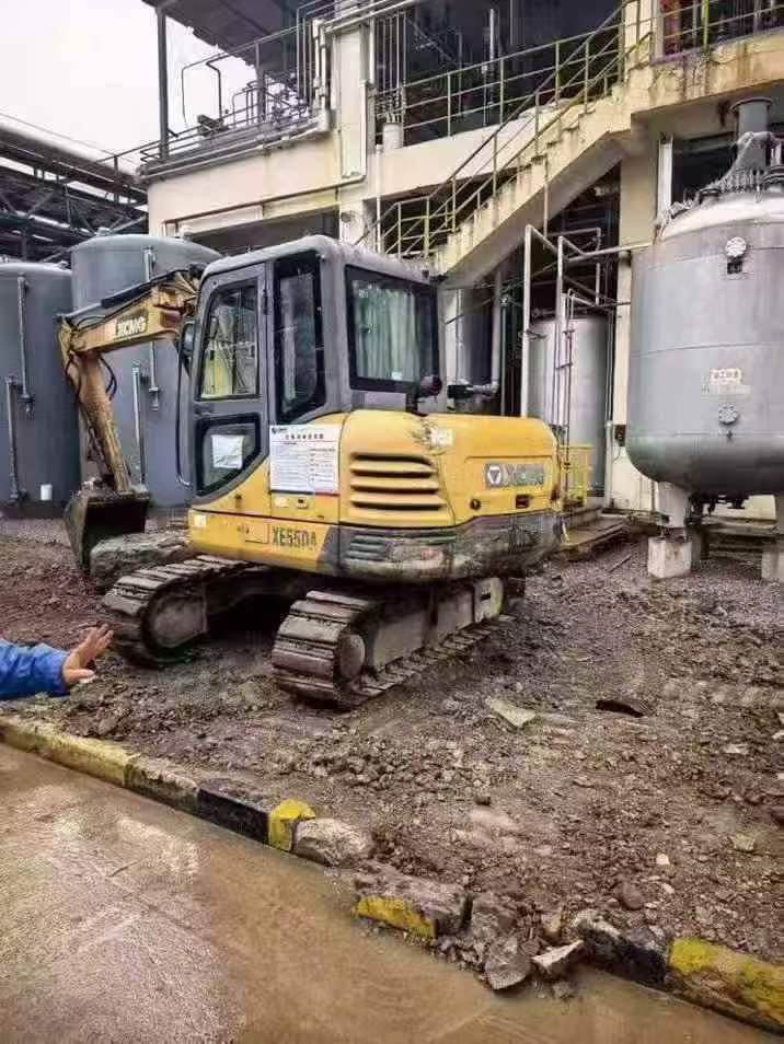 Buy XCMG XE55D Used Excavator / 2