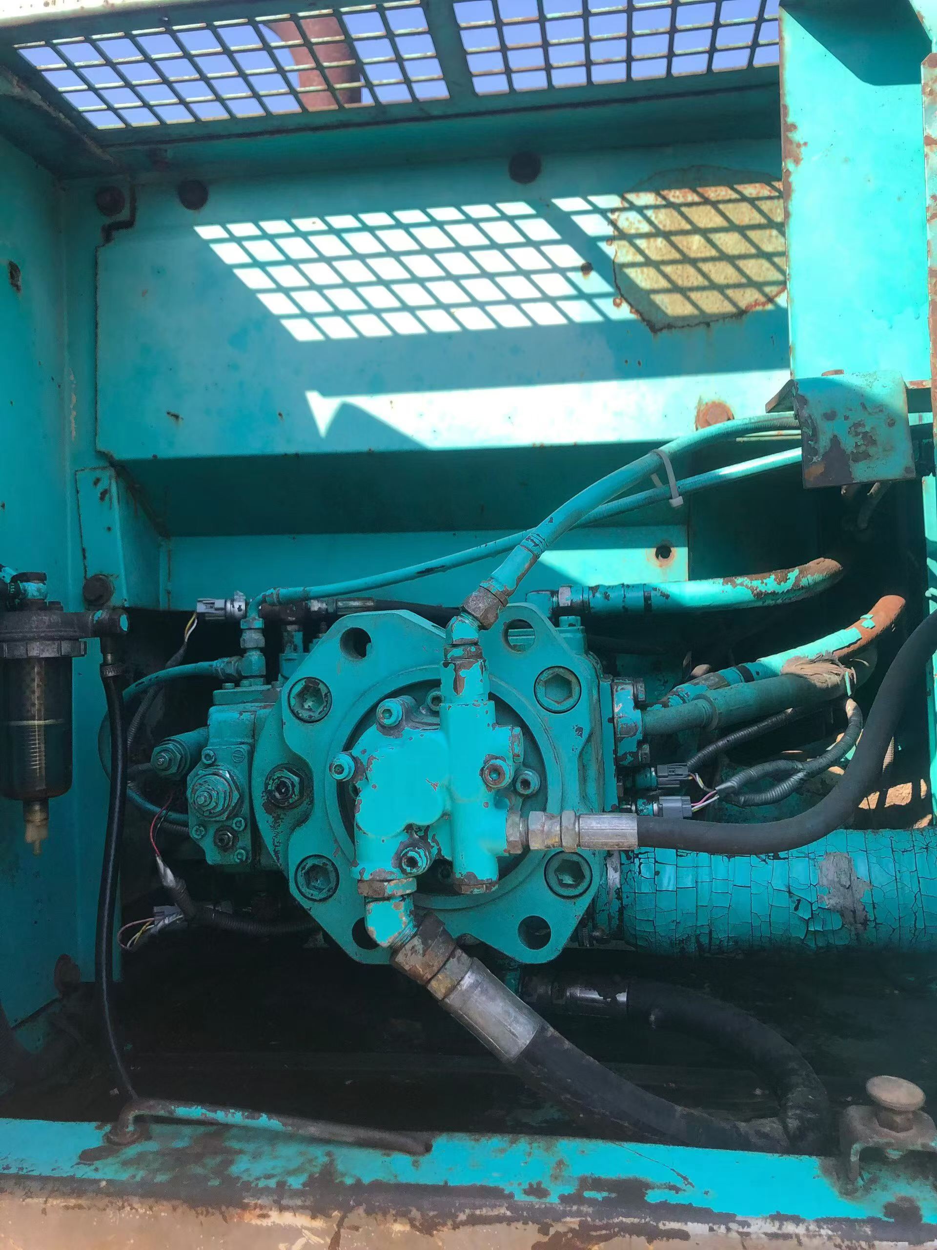 Buy Kobelco SK200-2 Used Excavator / 7