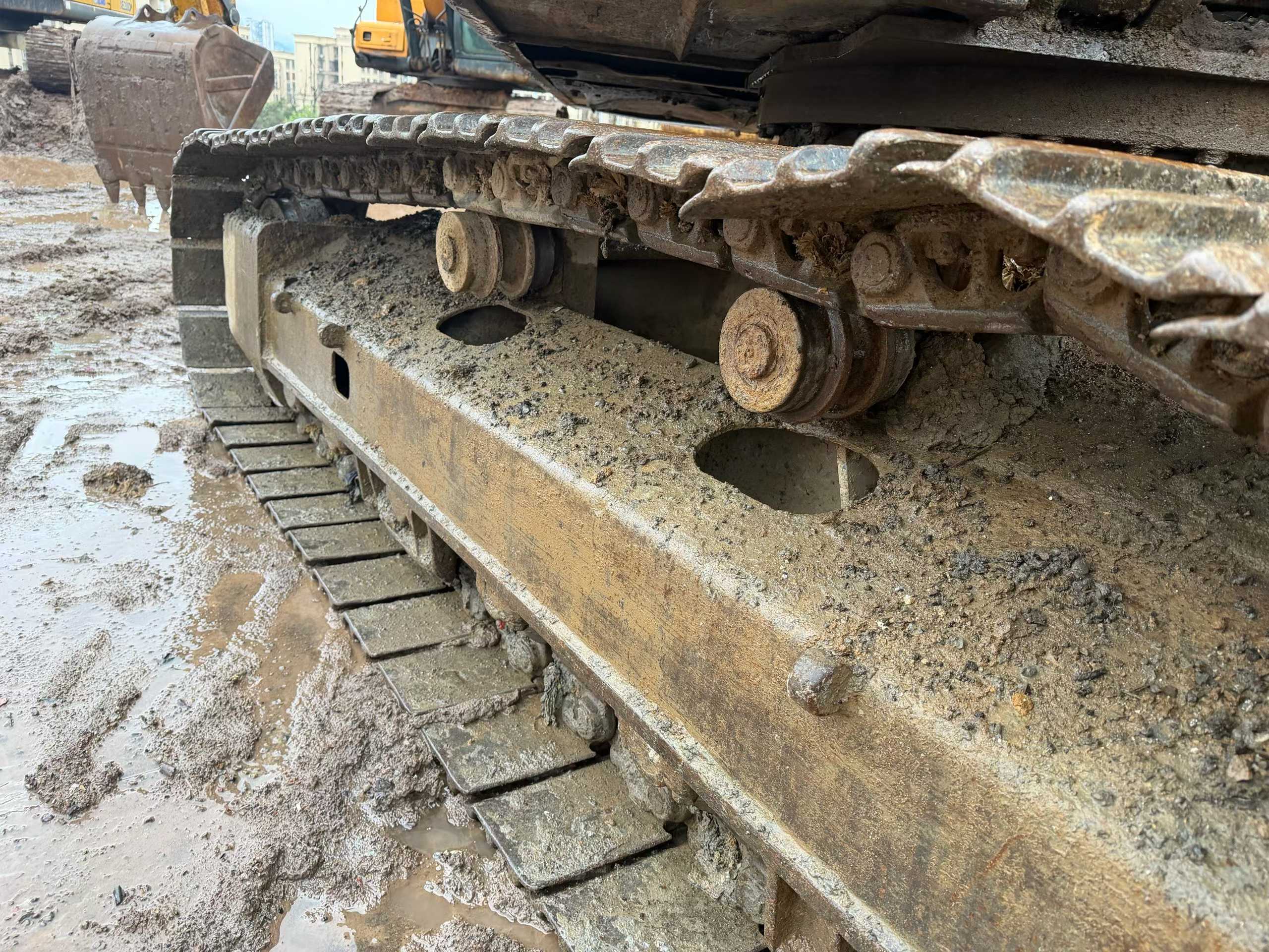 Buy Volvo EC210B-Prime Used Excavator / 6