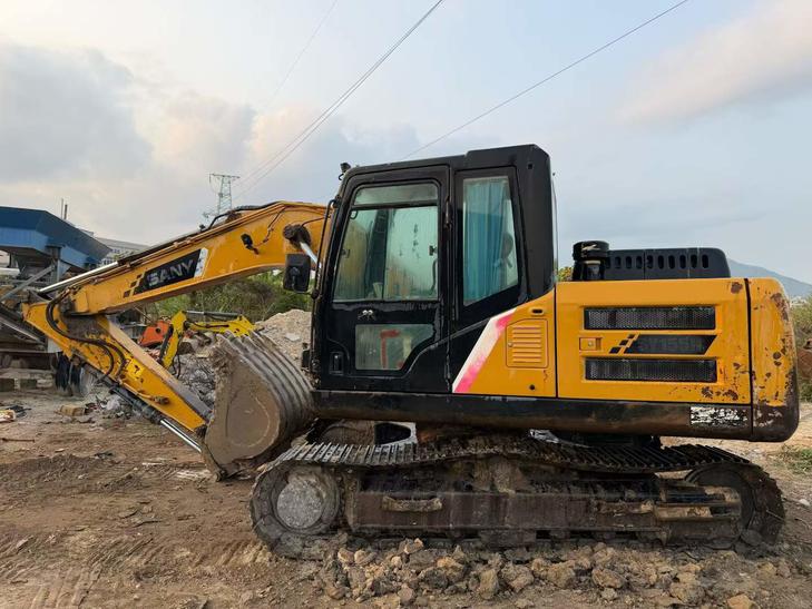 Buy Sany SY135 Used Excavator / 1
