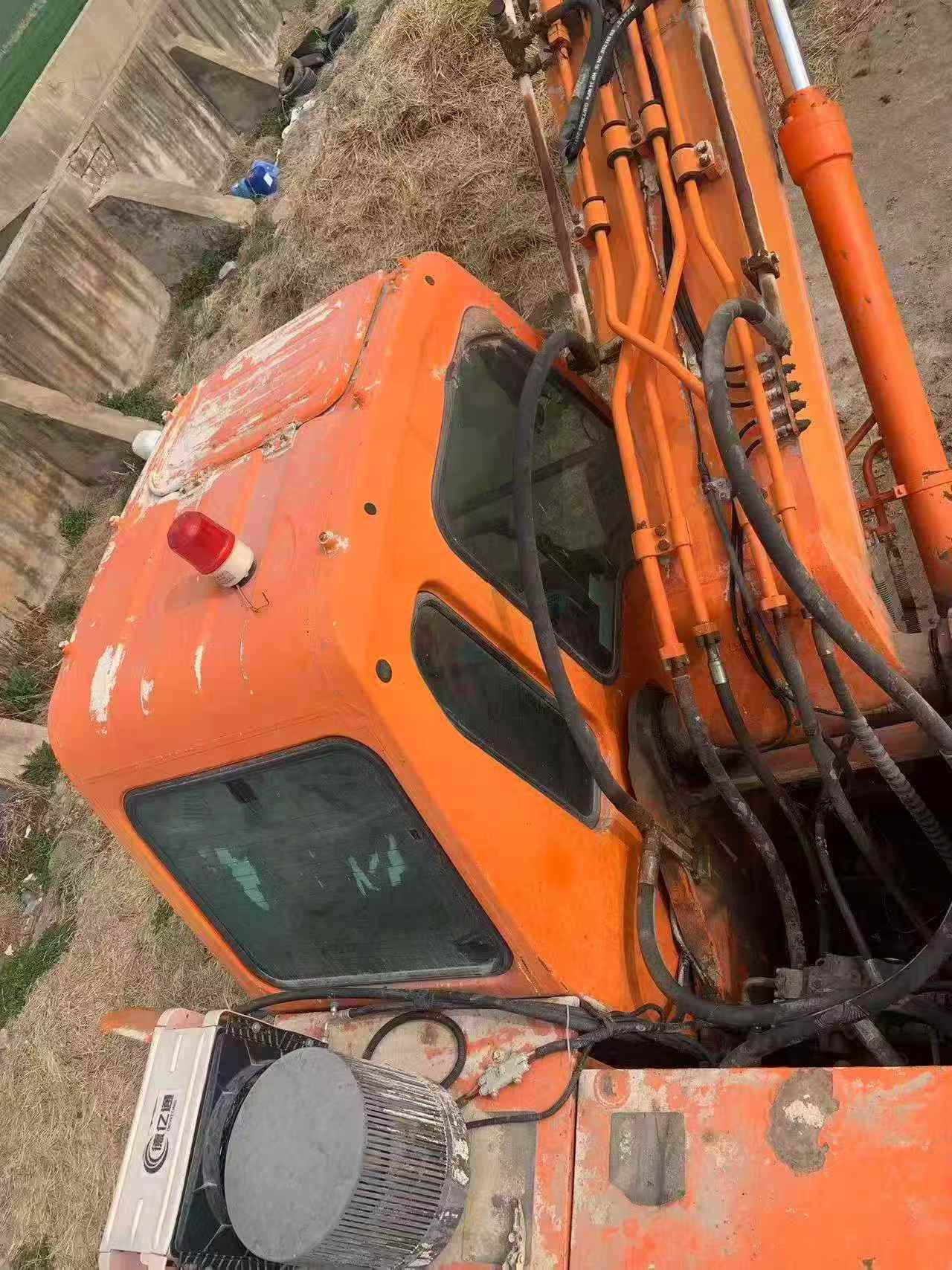 Buy Doosan DH220-3 Used Excavator / 3