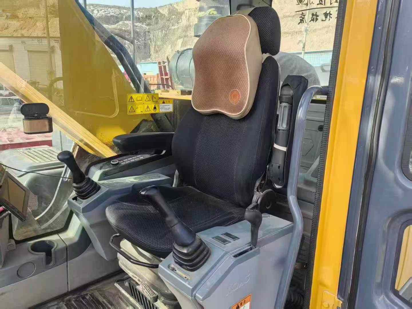 Buy XCMG XE305D Used Excavator / 2