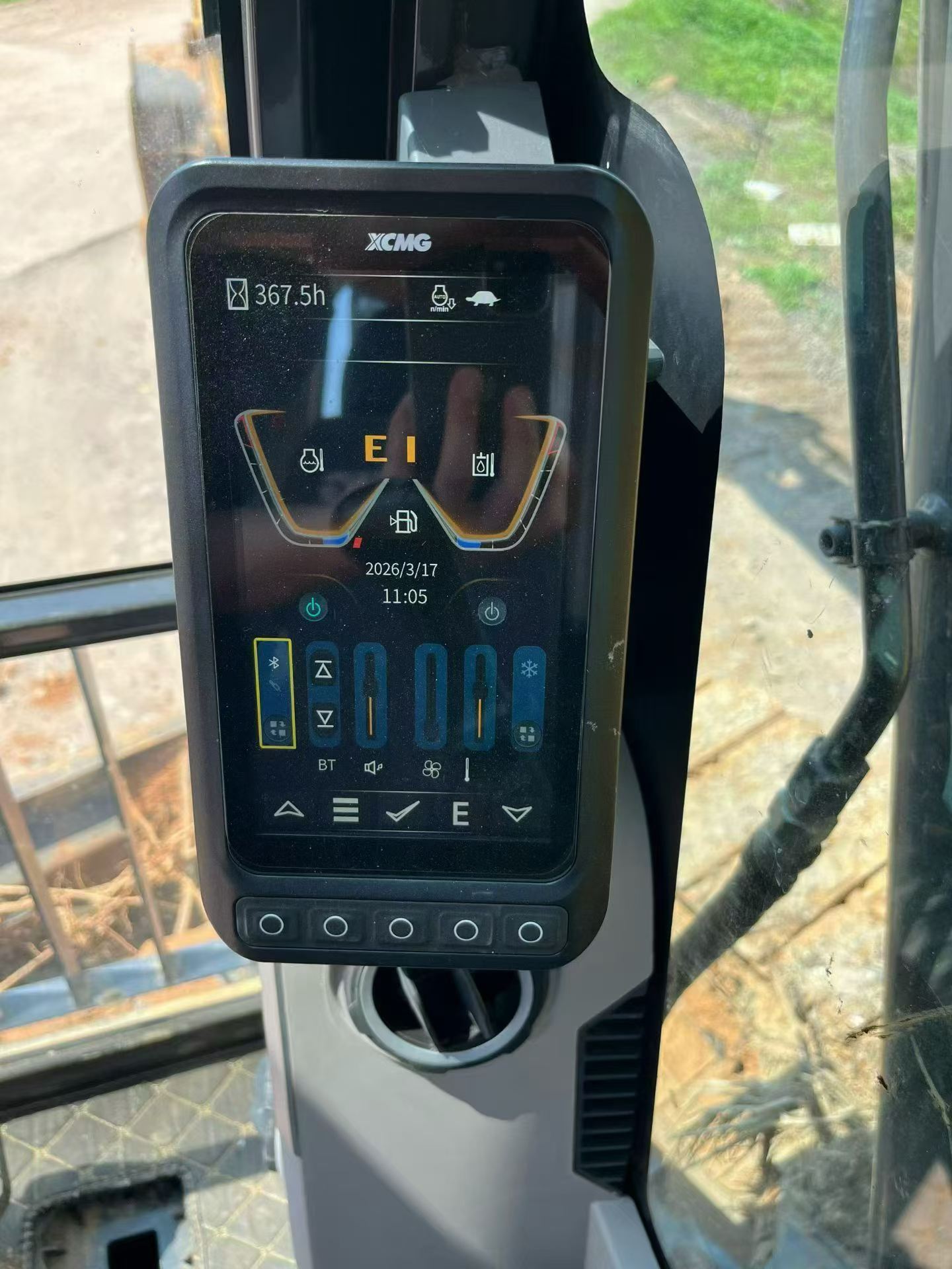 Buy XCMG XE75C Used Excavator / 7