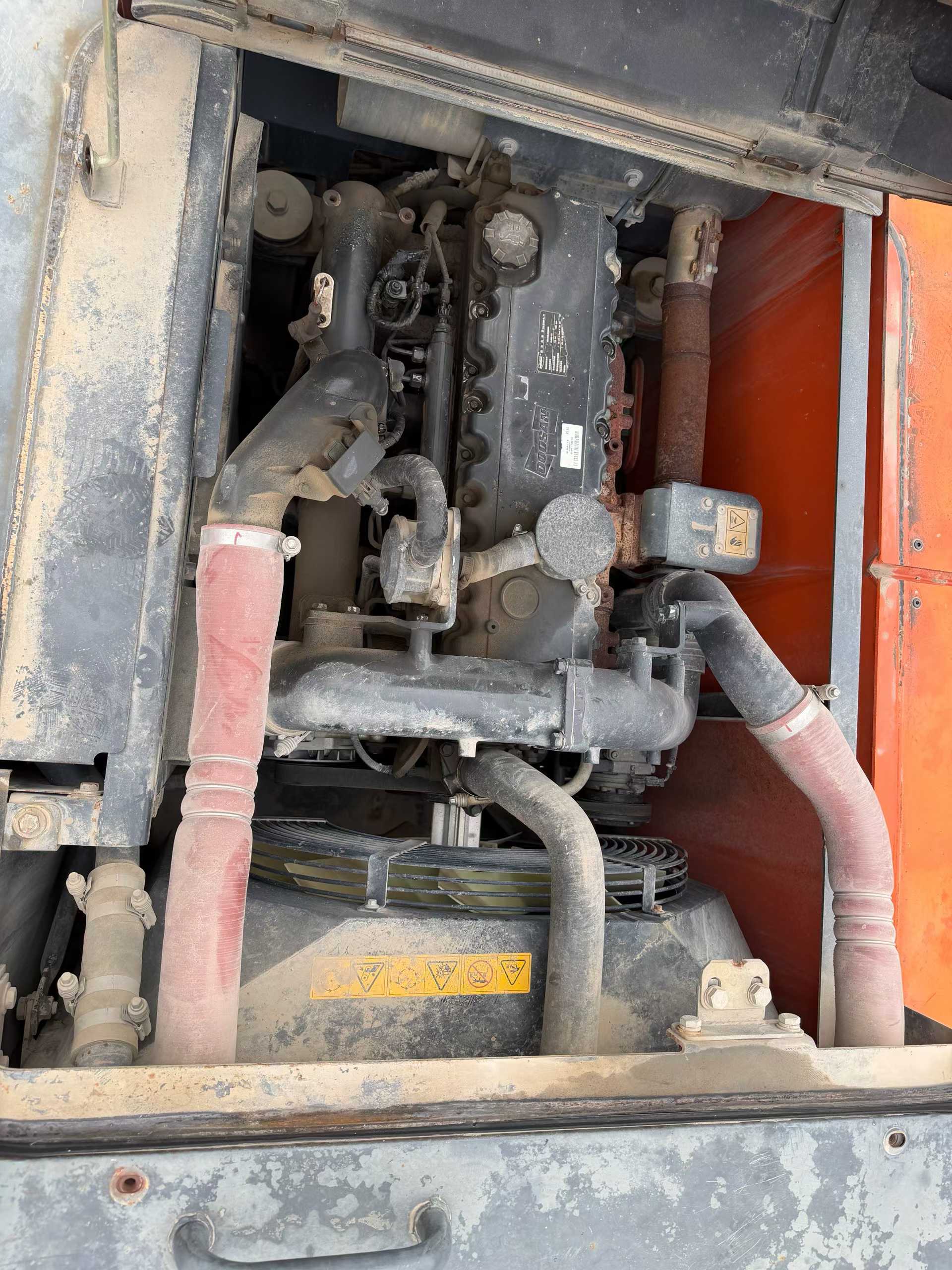 Buy Doosan DH215-9 Used Excavator / 6