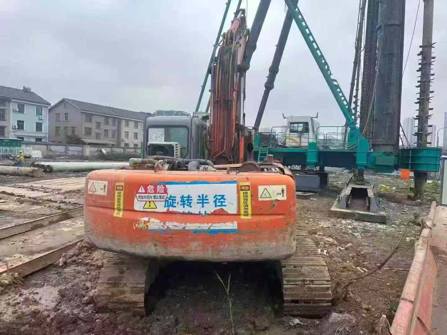 Buy Hitachi EX200 Used Excavator / 1