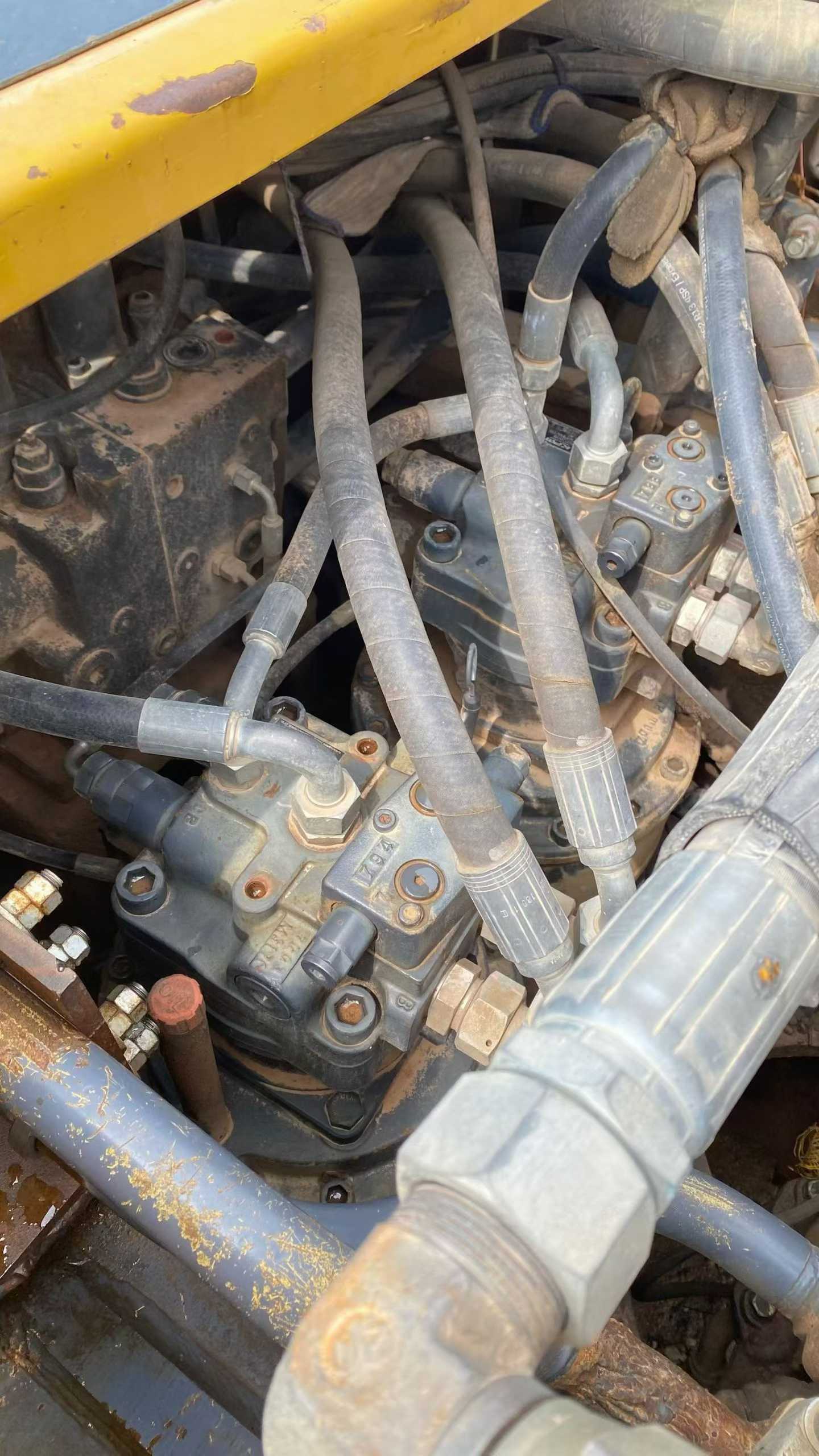 Buy XCMG XE135D Used Excavator / 2