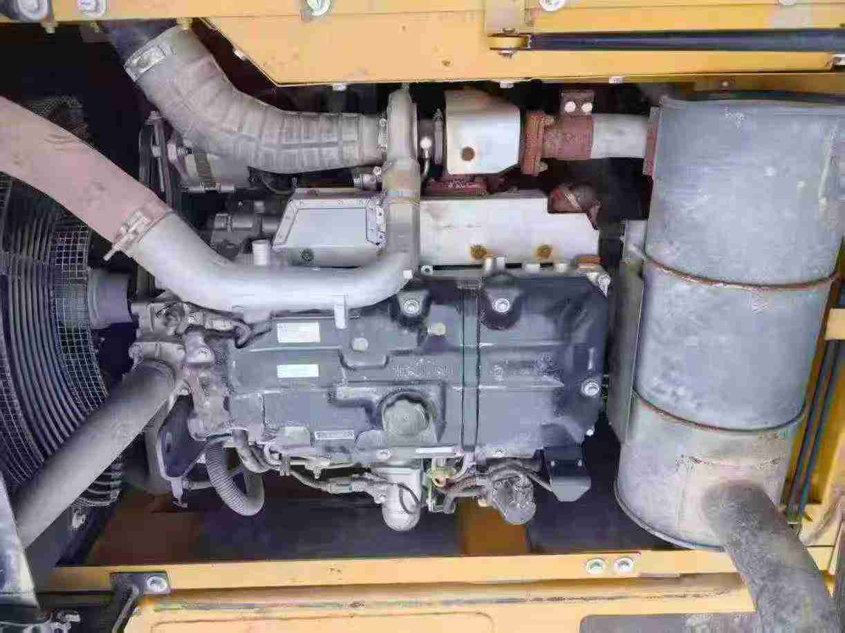 Buy Sany SY200C Used Excavator / 3 Buy Sany SY200C Used Excavator / 3