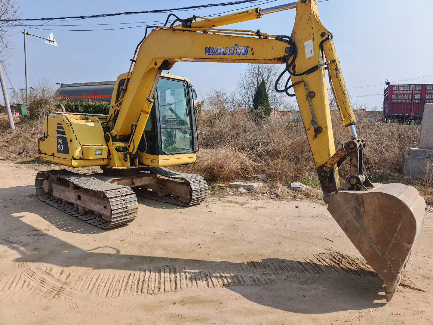 Buy Komatsu PC60 Used Excavator / 3
