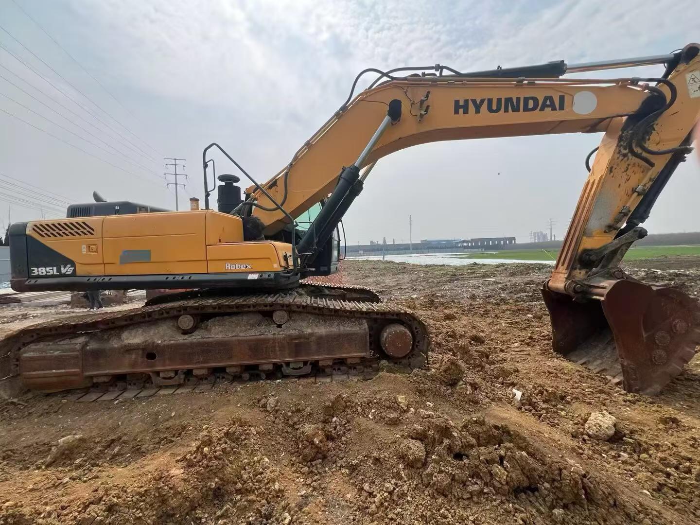 Buy Hyundai R385LVS Used Excavator / 2