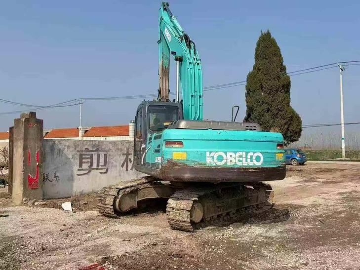 Buy Kobelco SK200-2 Used Excavator / 1