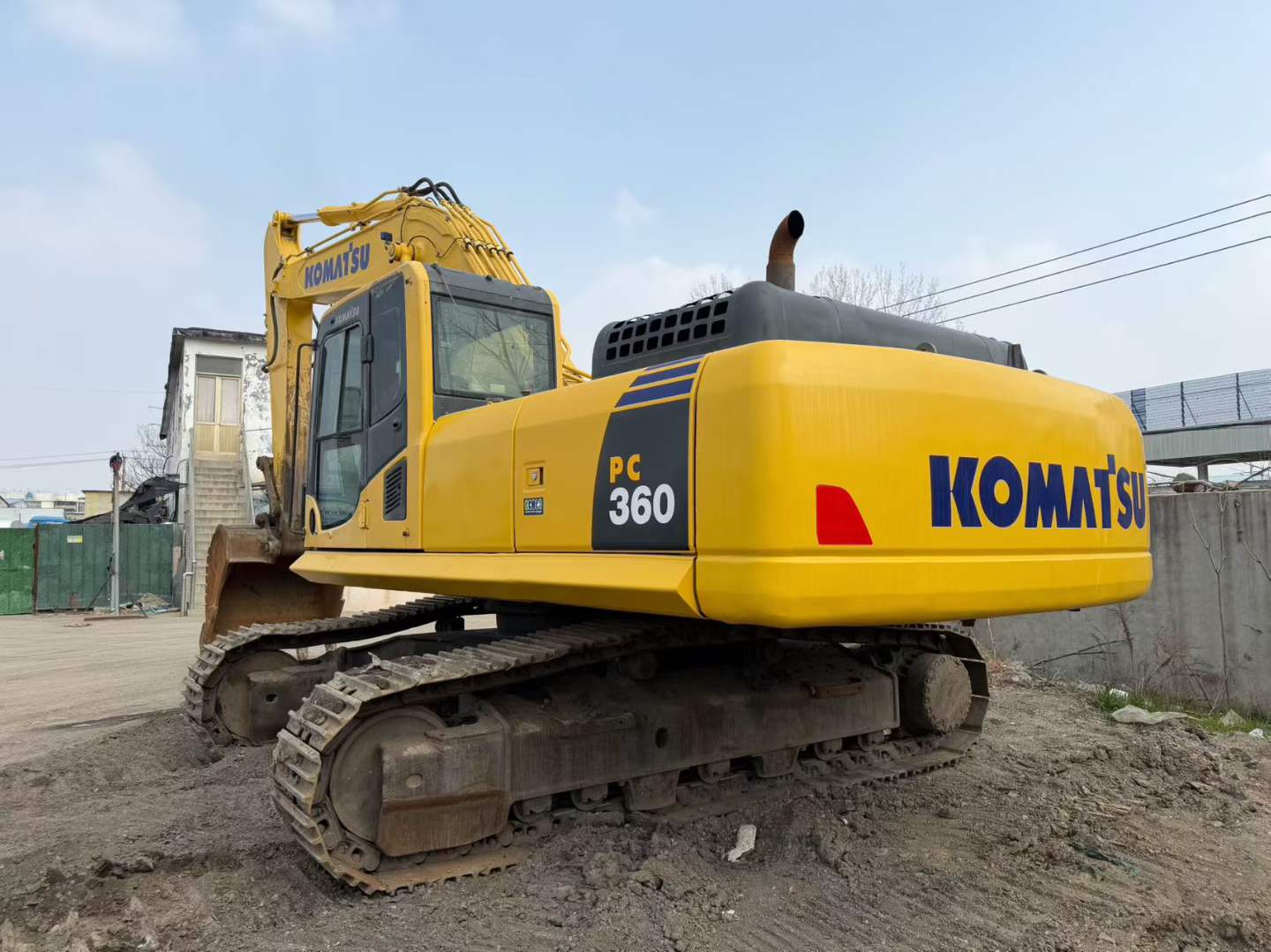 Buy Komatsu PC360-8M0 Used Excavator / 2