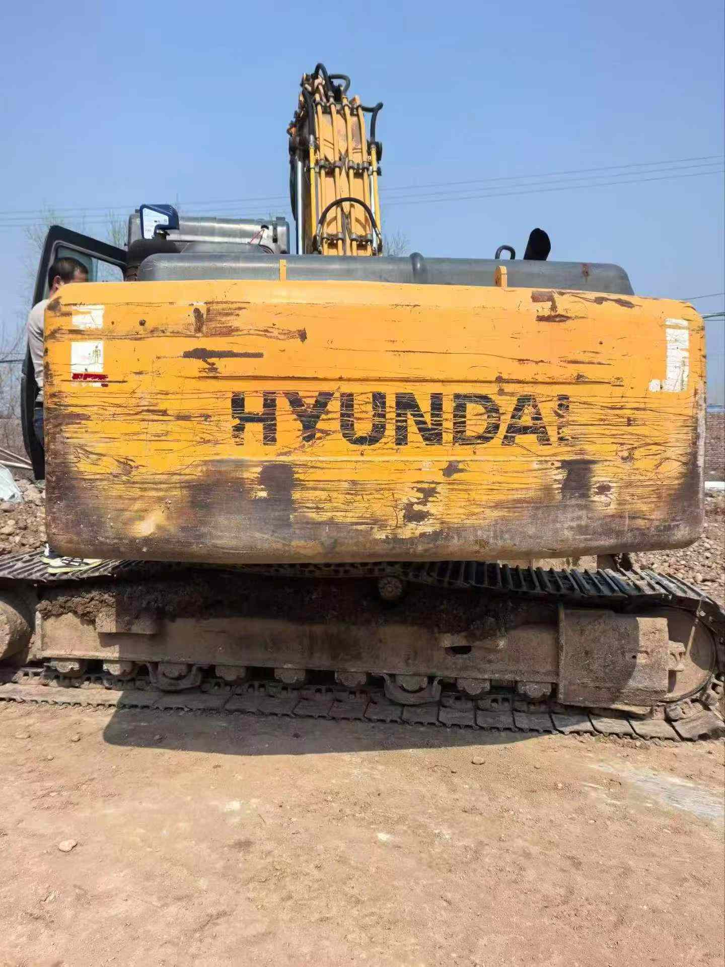 Buy Hyundai R225-7 Used Excavator / 3