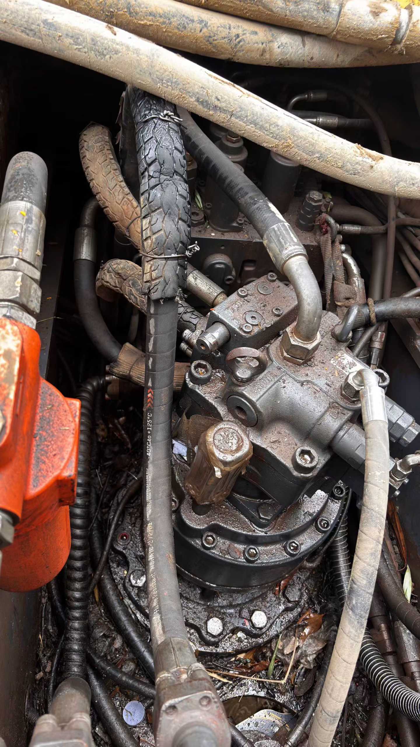 Buy XCMG XE215 Used Excavator / 2