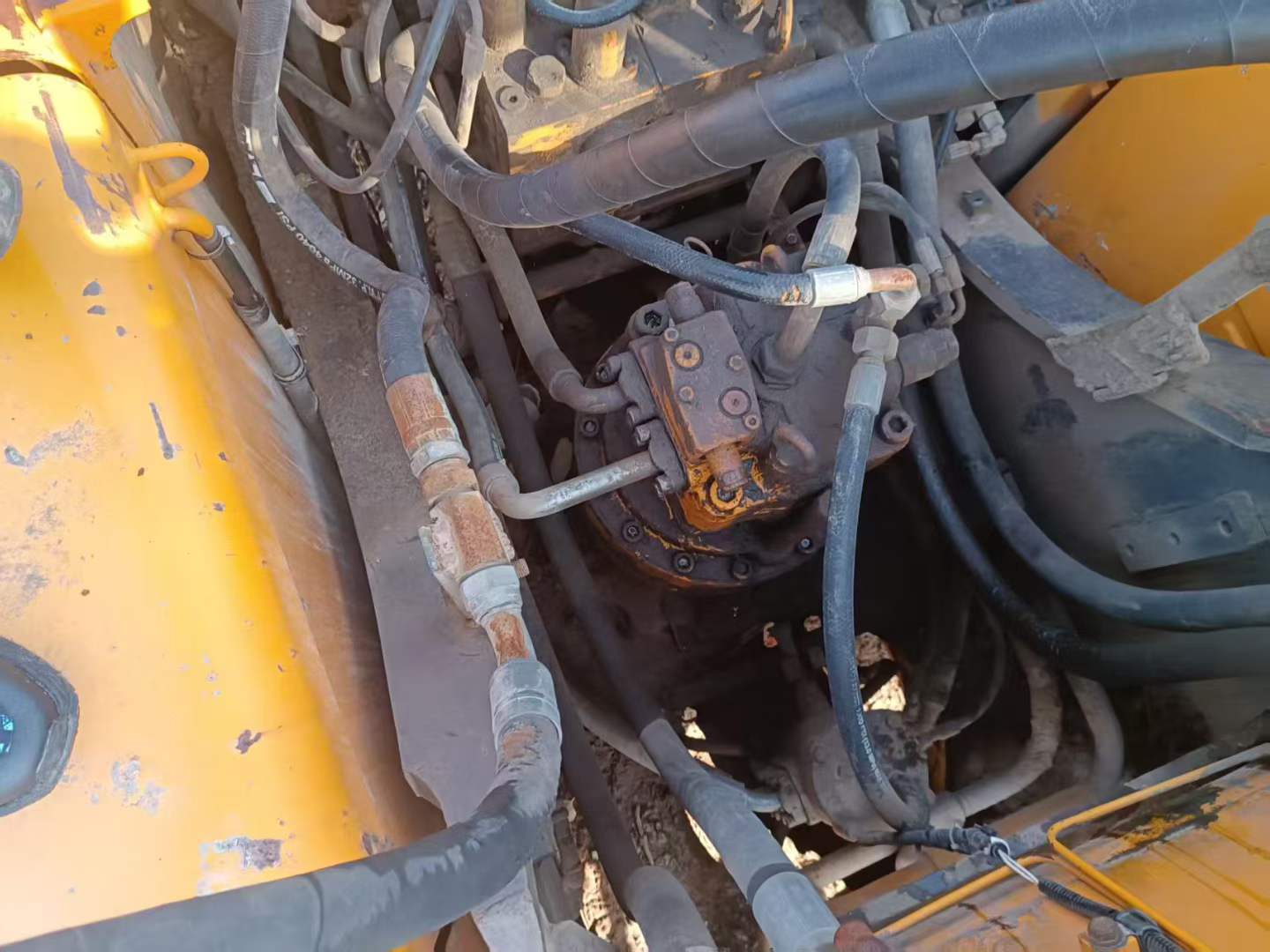 Buy Sany SY215C Used Excavator / 3