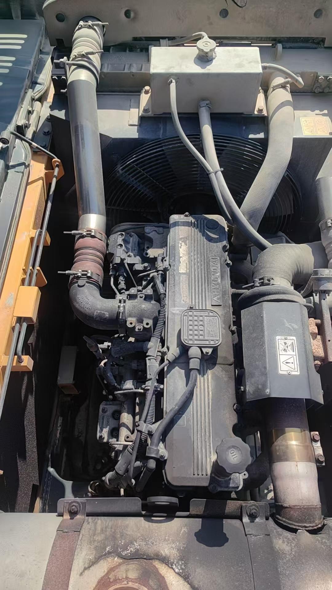 Buy Hyundai R385LVS Used Excavator / 4