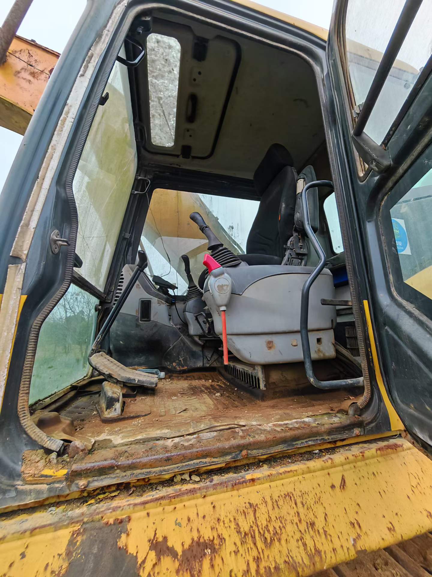 Buy Komatsu PC270-7 Used Excavator / 7