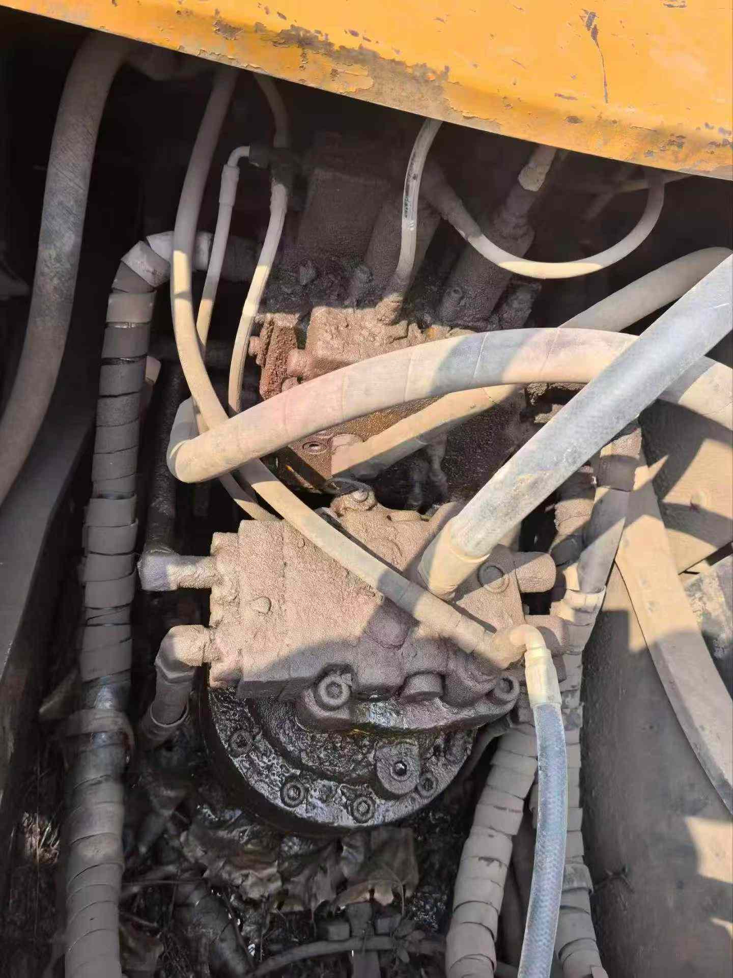 Buy Hyundai R225-7 Used Excavator / 6