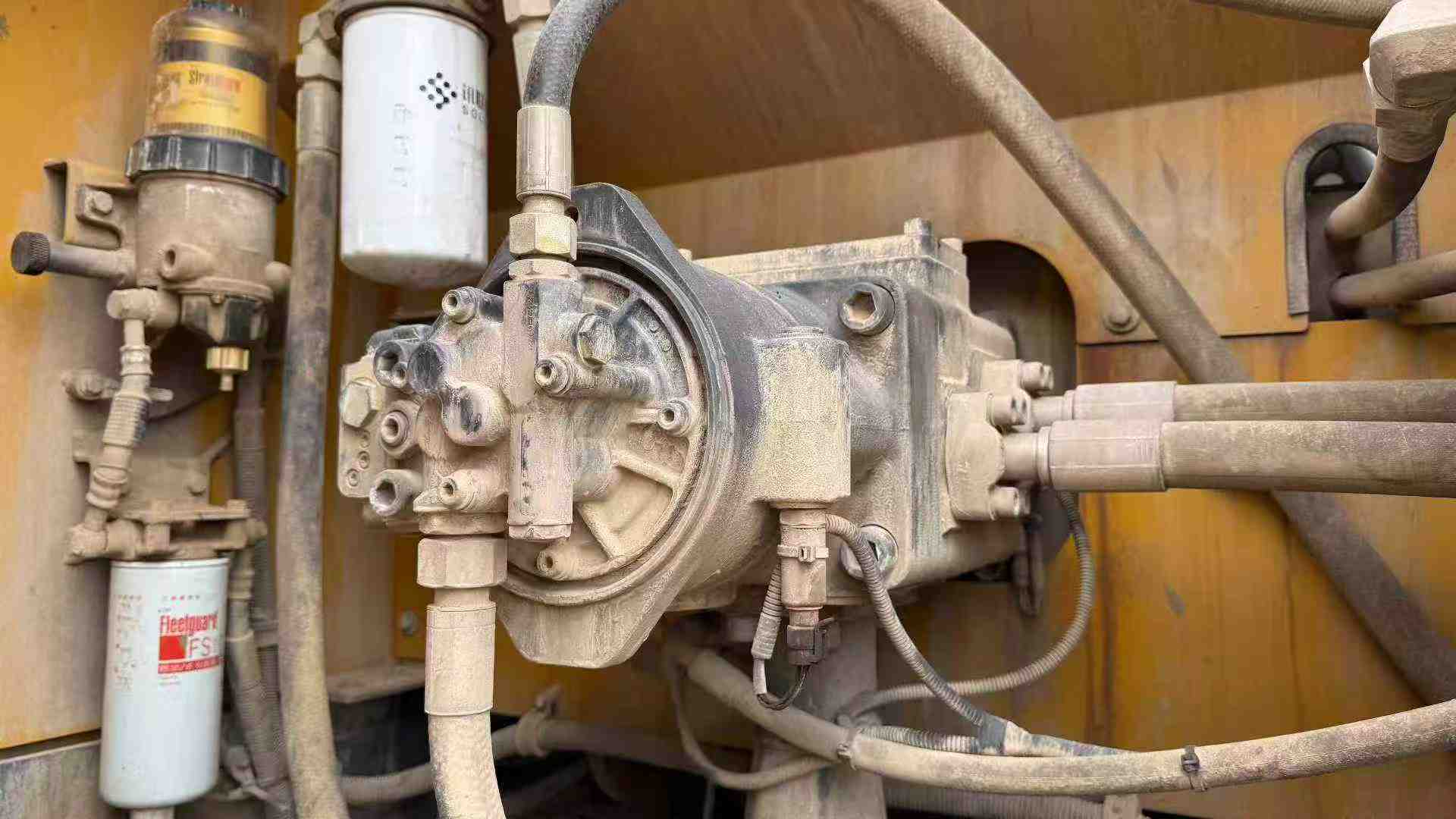 Buy XCMG XE380K Used Excavator / 6