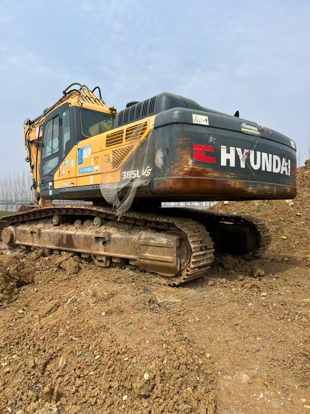Buy Hyundai R385LVS Used Excavator / 3