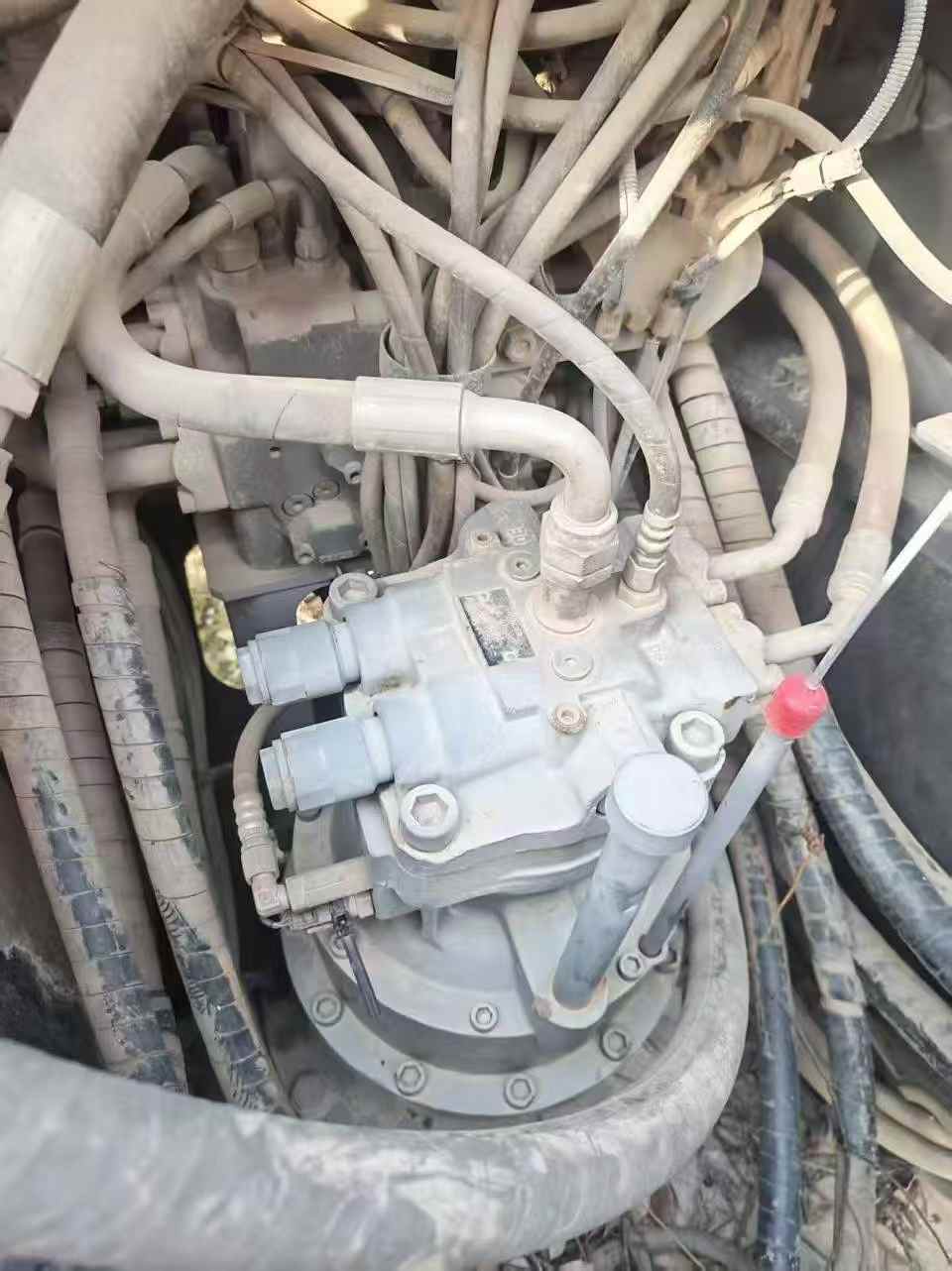 Buy Hitachi ZH200-5A Used Excavator / 6