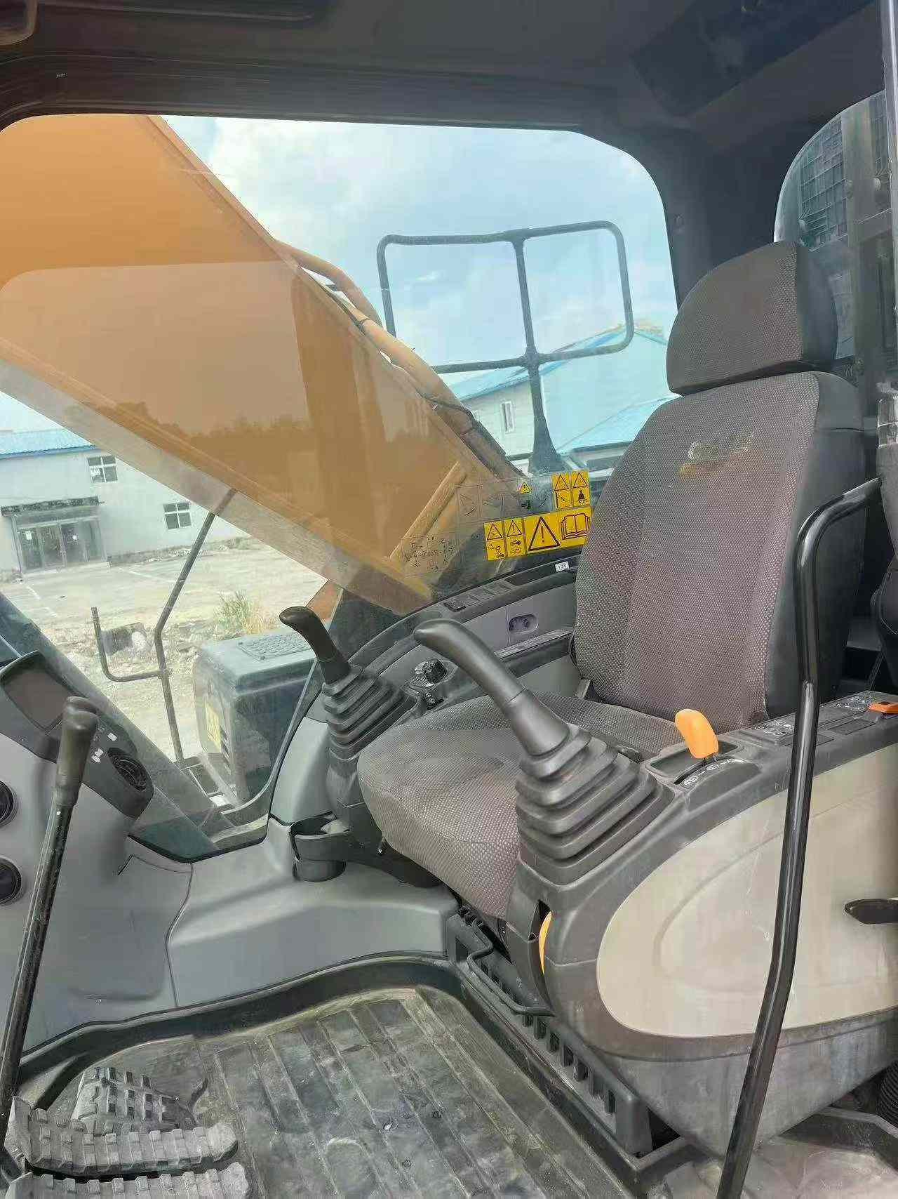 Buy Case CX380C Used Excavator / 2