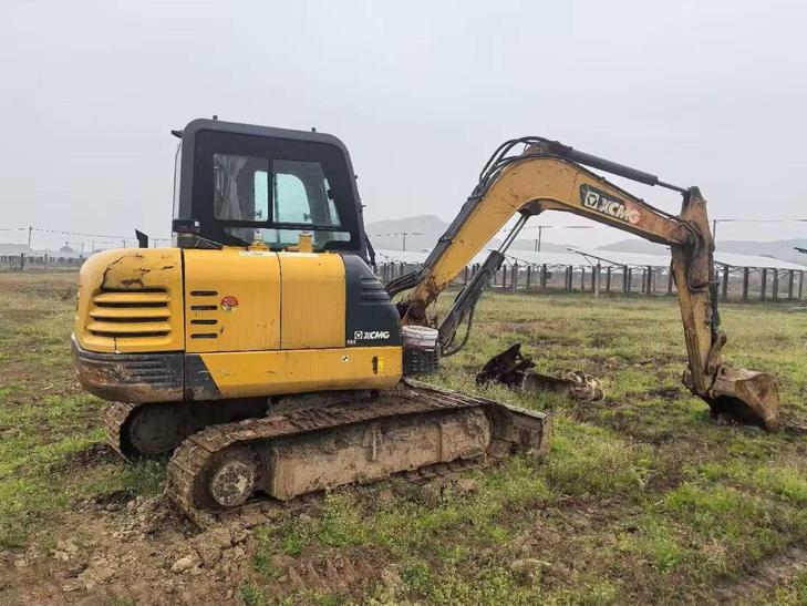 Buy XCMG XE55D Used Excavator / 1