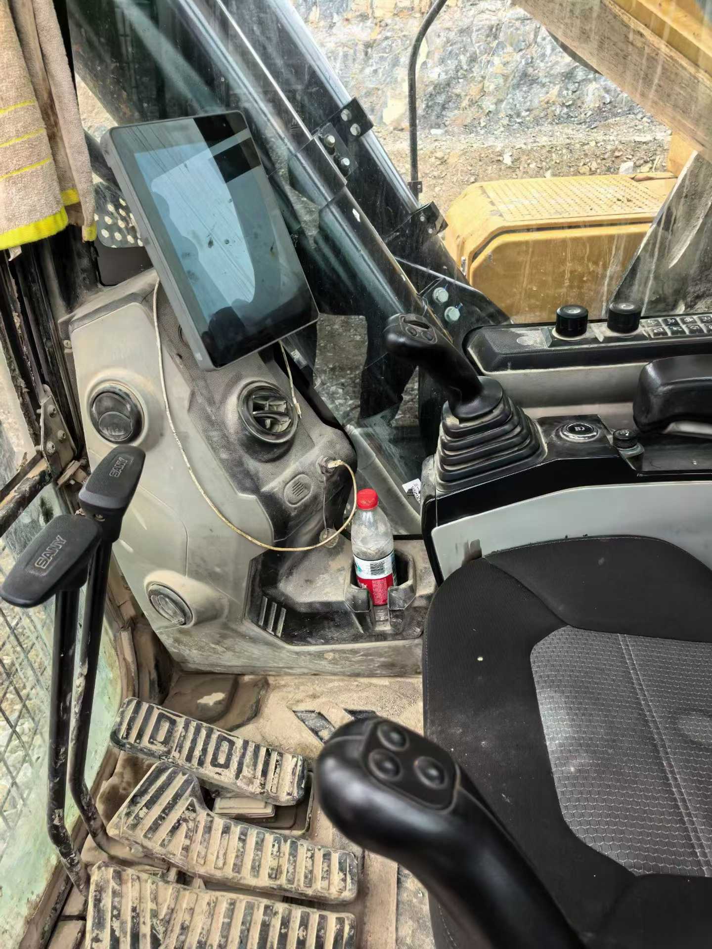 Buy Sany SY650H Used Excavator / 5