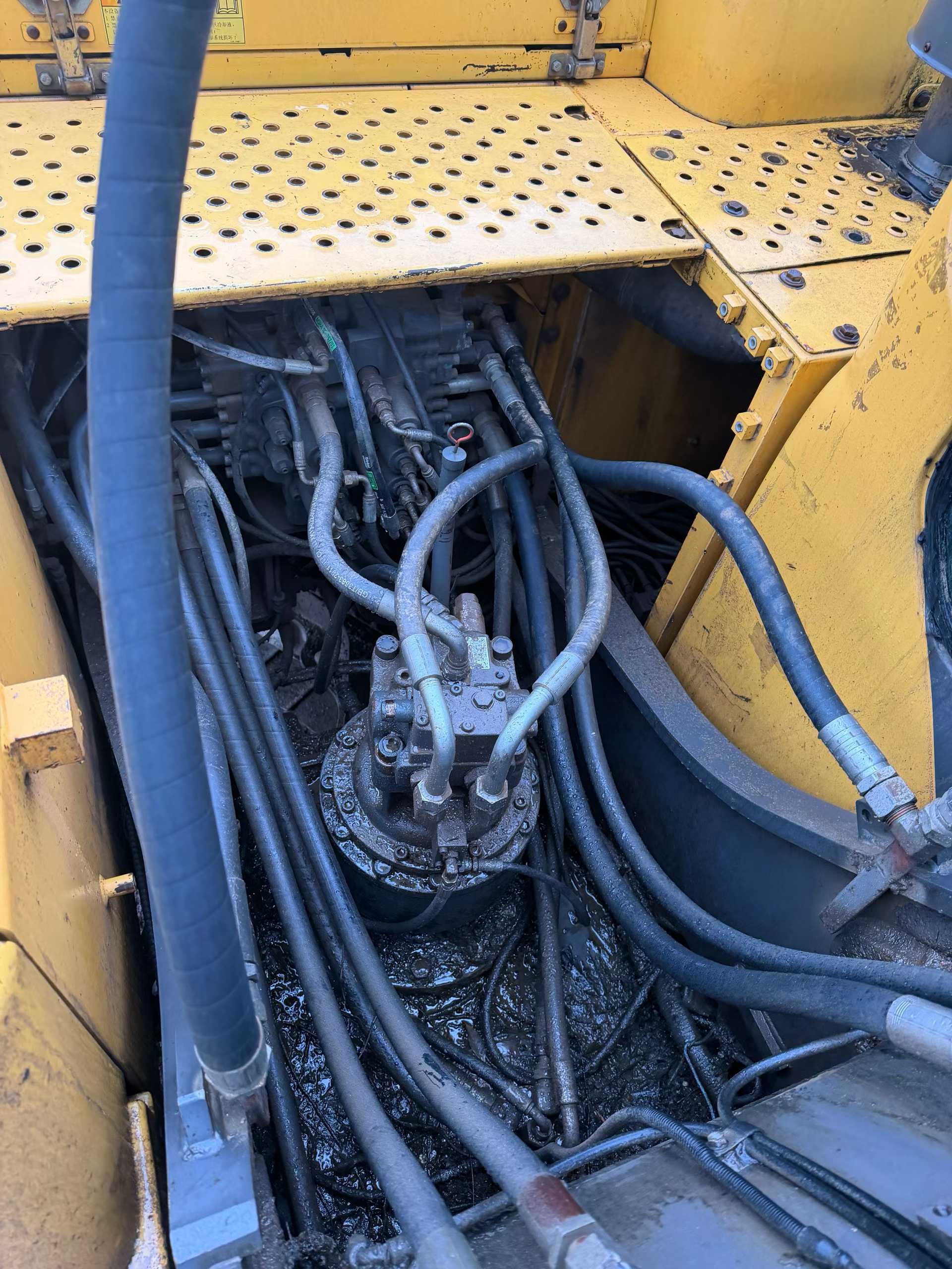 Buy Volvo EC210B-Prime Used Excavator / 3