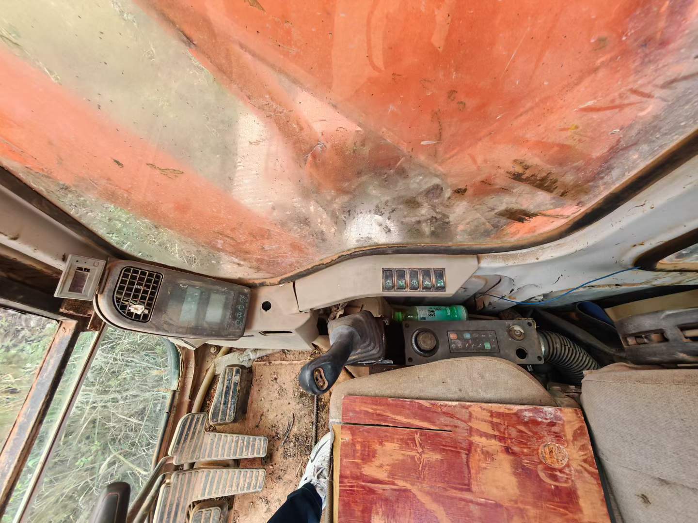 Buy Doosan DH225-7 Used Excavator / 8