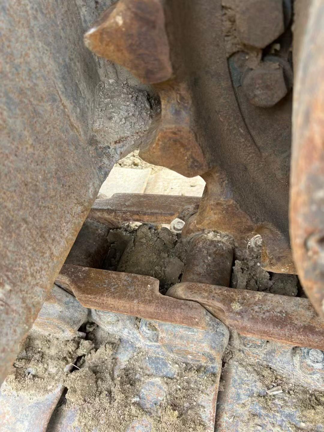 Buy Hyundai R385LVS Used Excavator / 8