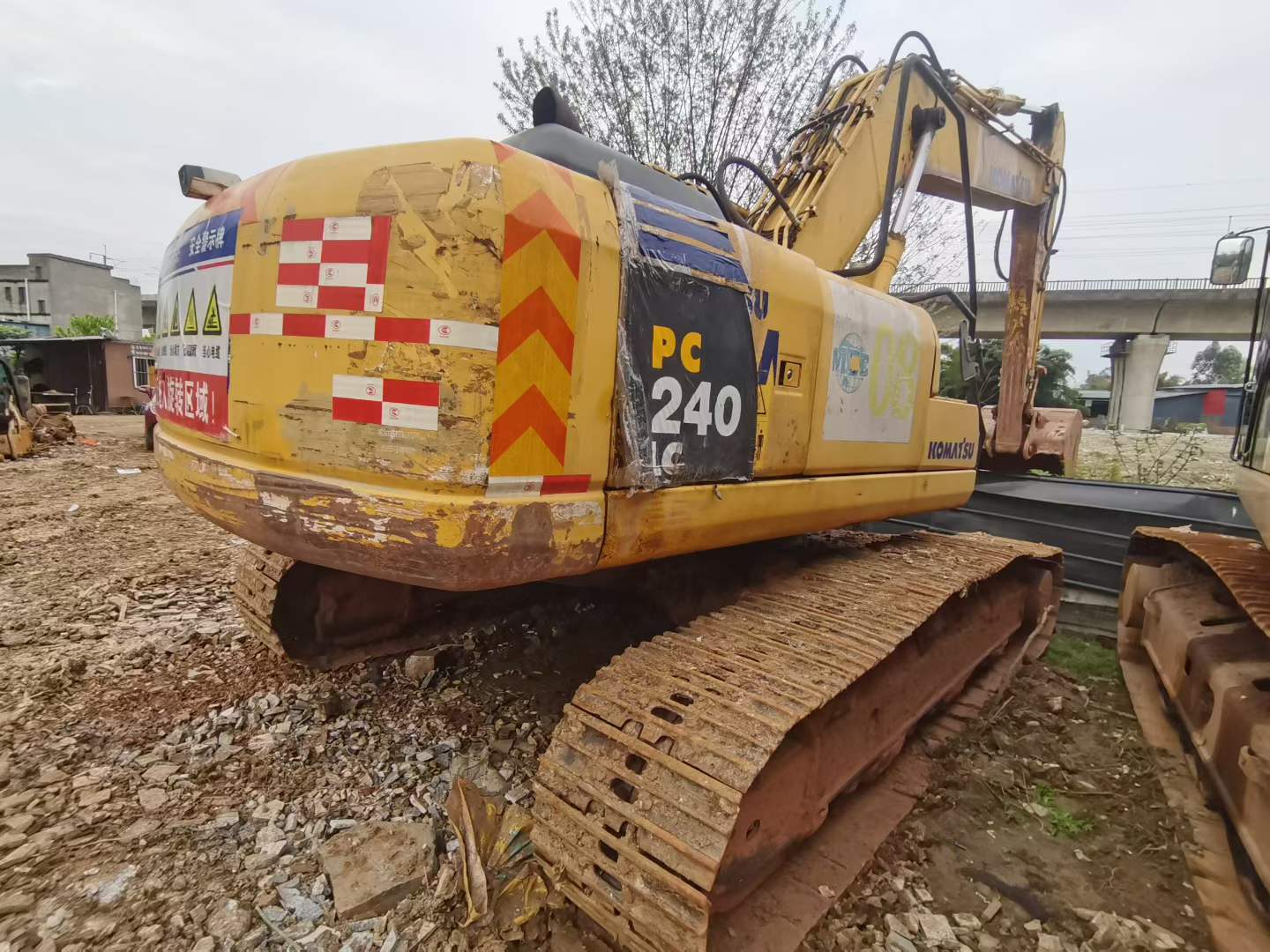 Buy Komatsu PC240-6 Used Excavator / 2