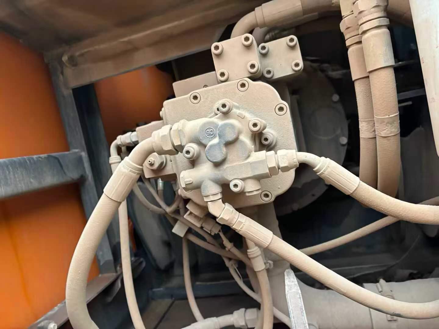 Buy Doosan DX215-9C Used Excavator / 6