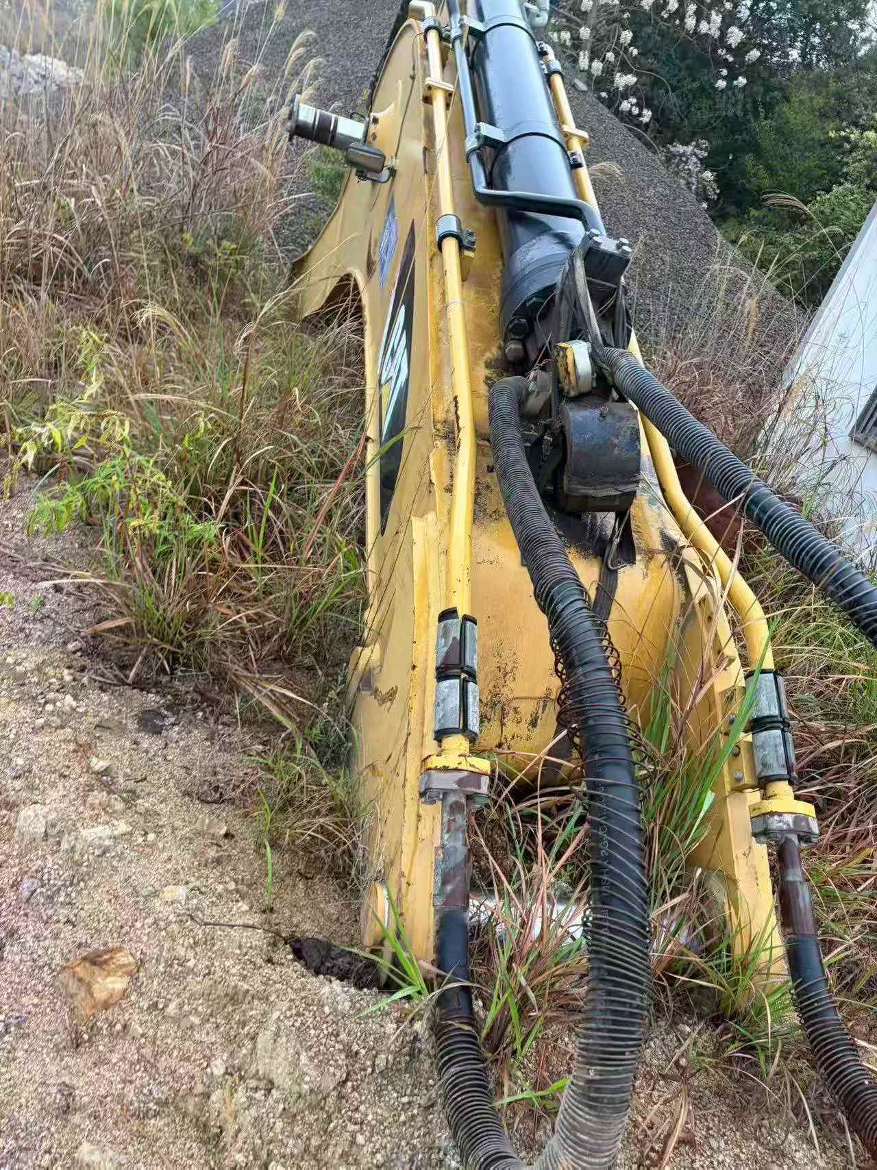 Buy Caterpillar 374D Used Excavator / 4