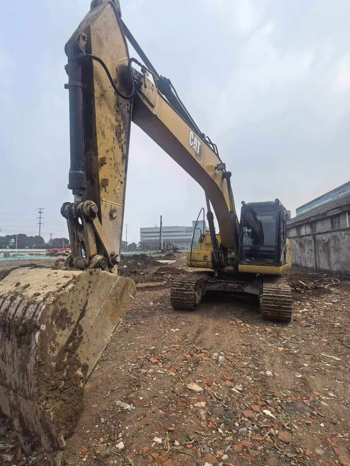 Buy Caterpillar 320A Used Excavator / 3