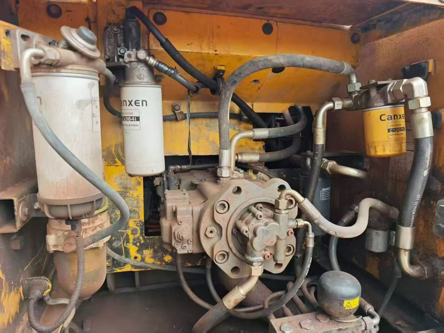 Buy XCMG XE210 Used Excavator / 3