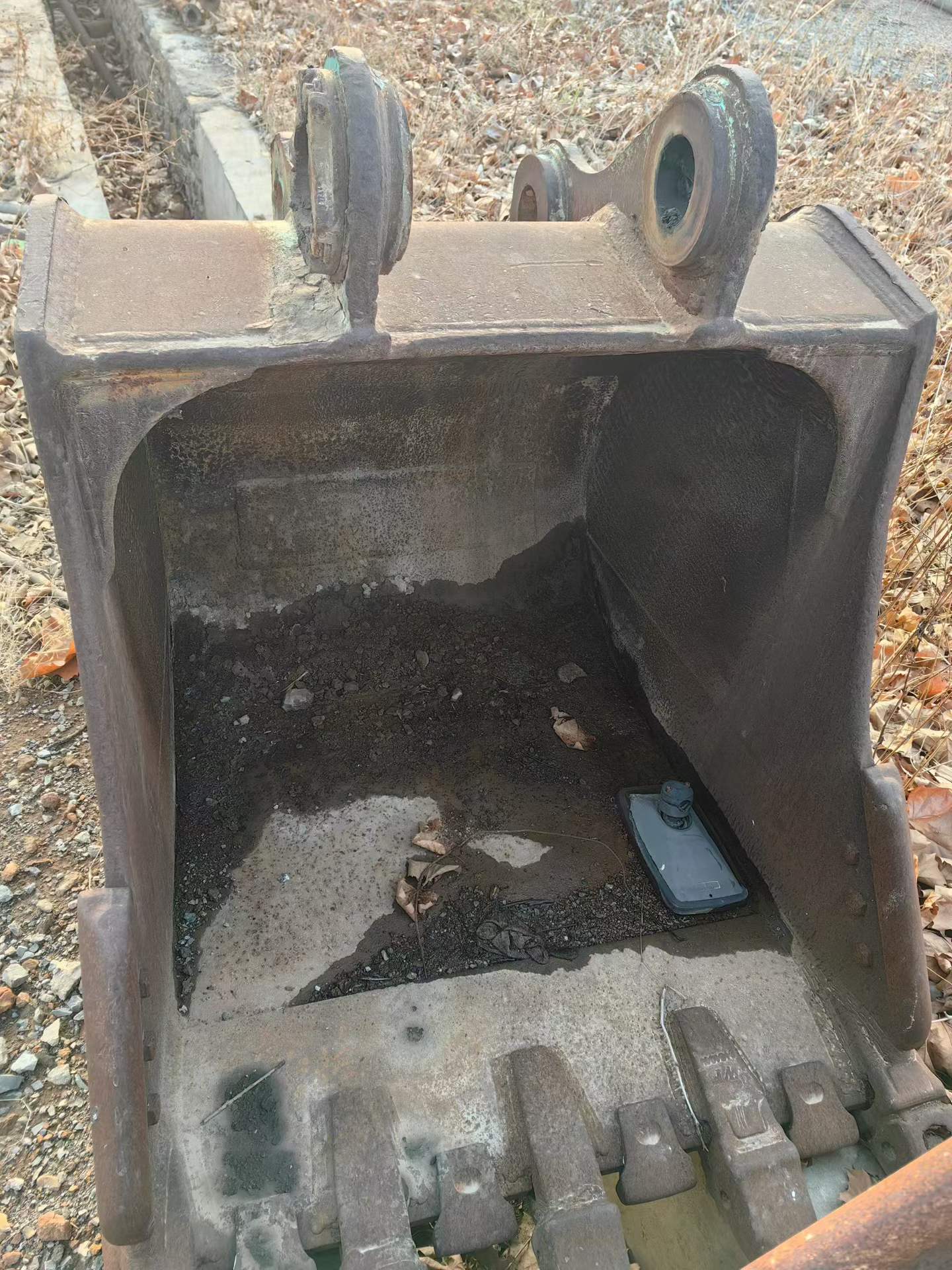 Buy Kobelco SK250 Used Excavator / 3