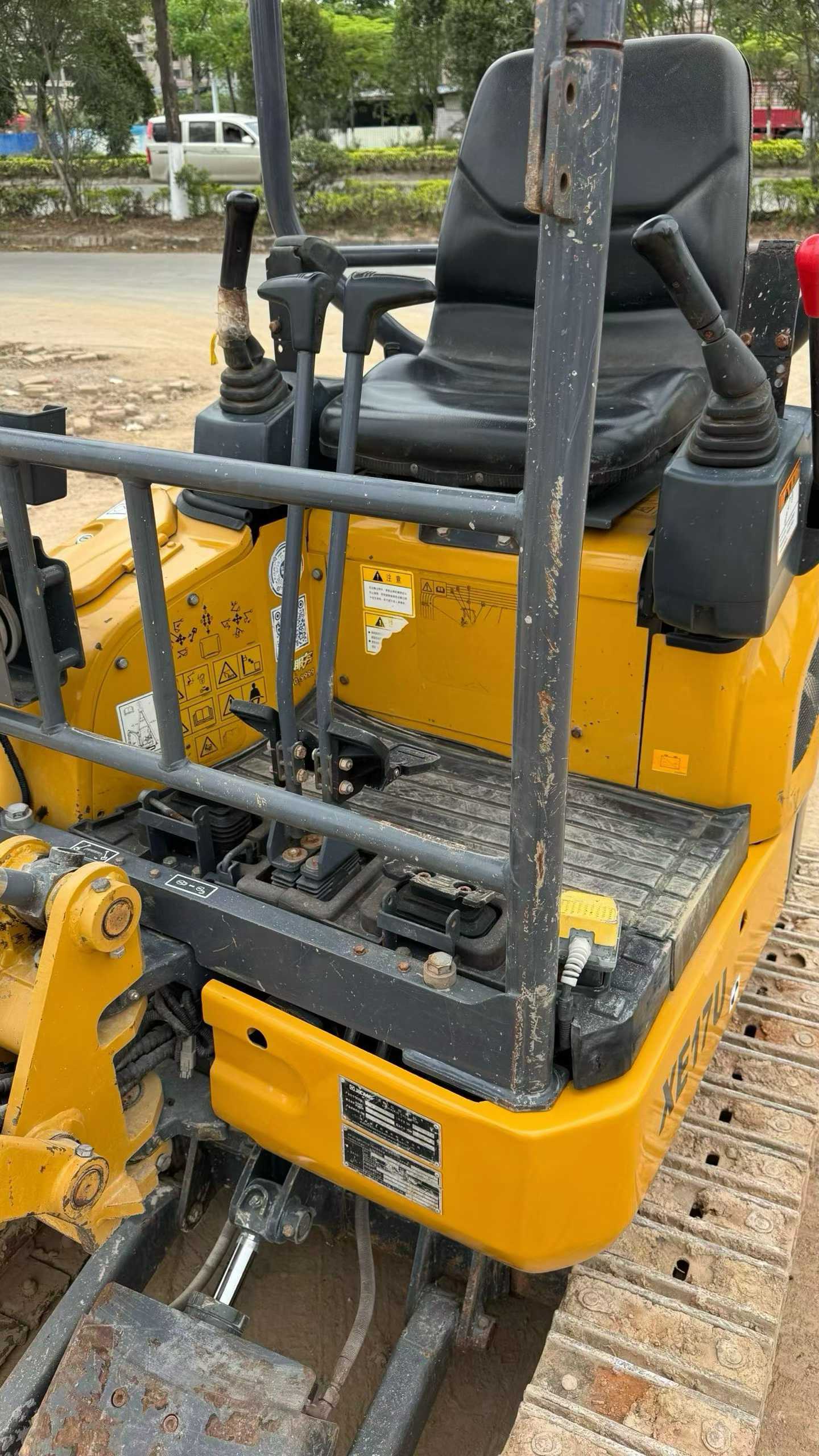 Buy XCMG XE15U Used Excavator / 7