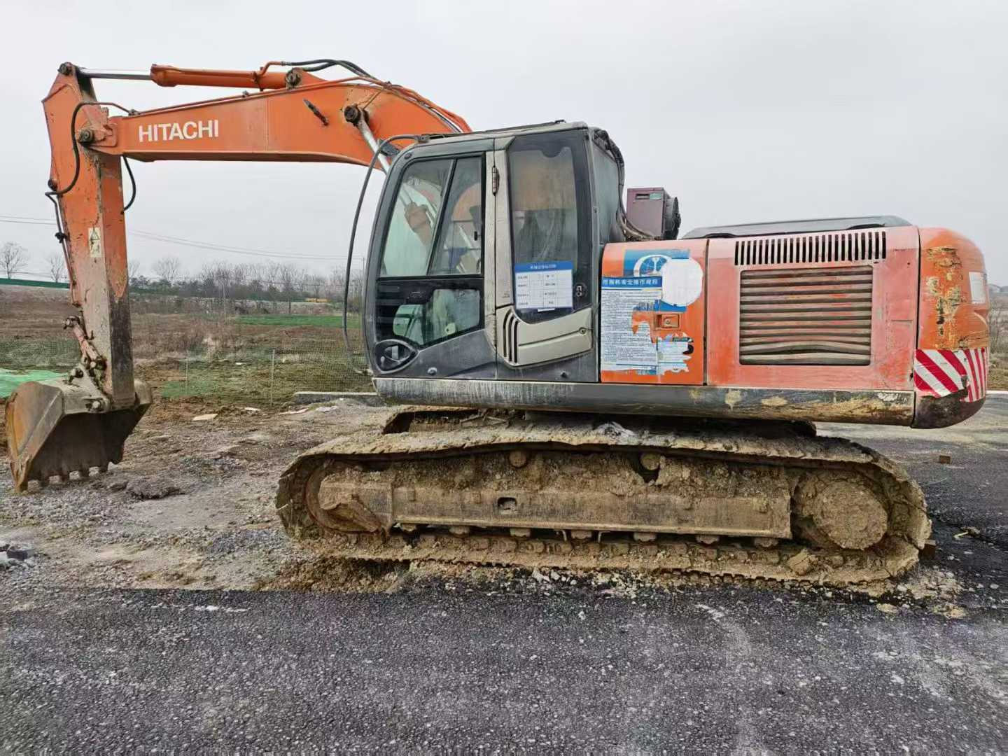 Buy Hitachi EX200-3 Used Excavator / 8