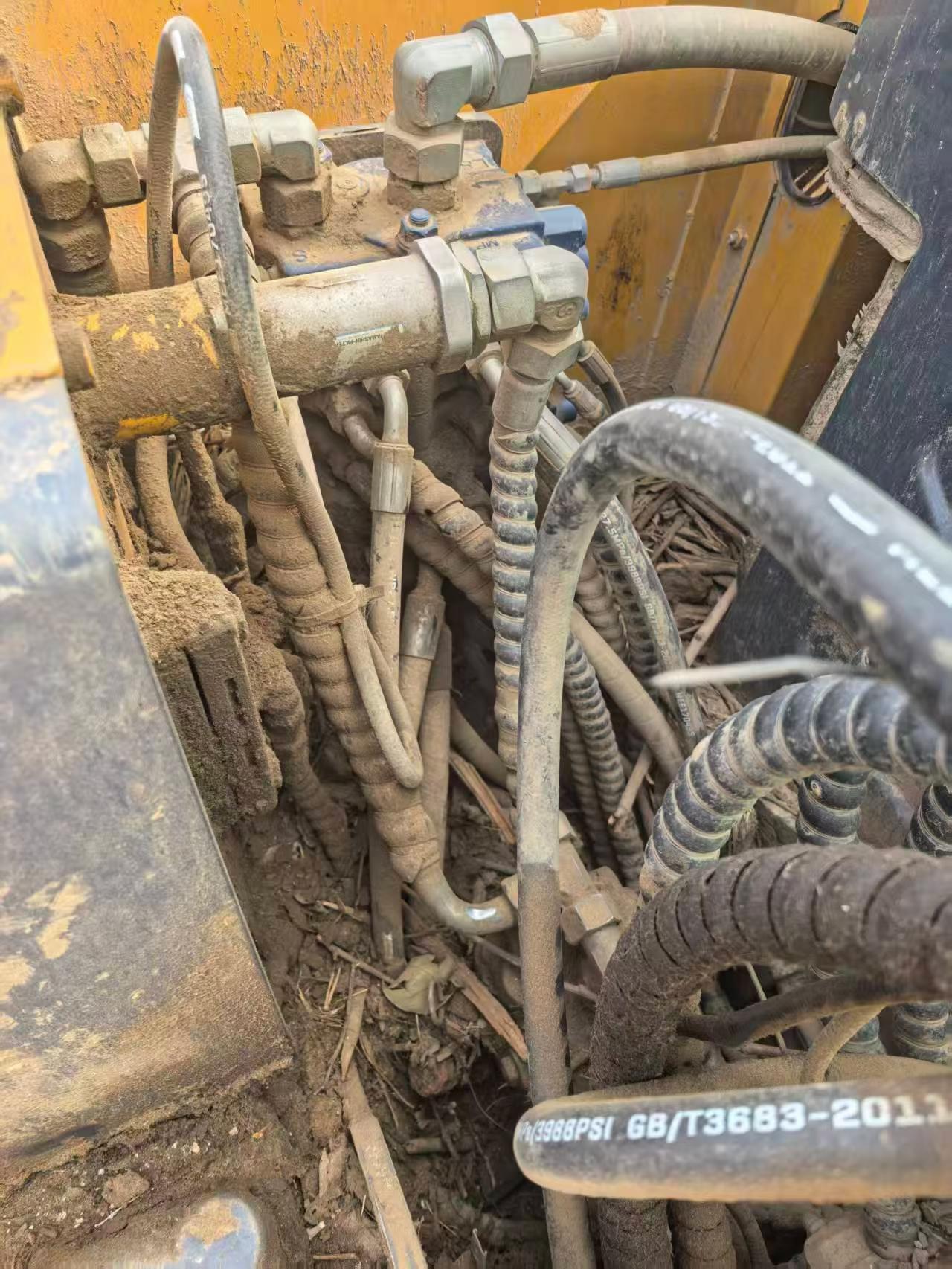 Buy XCMG XE75C Used Excavator / 6